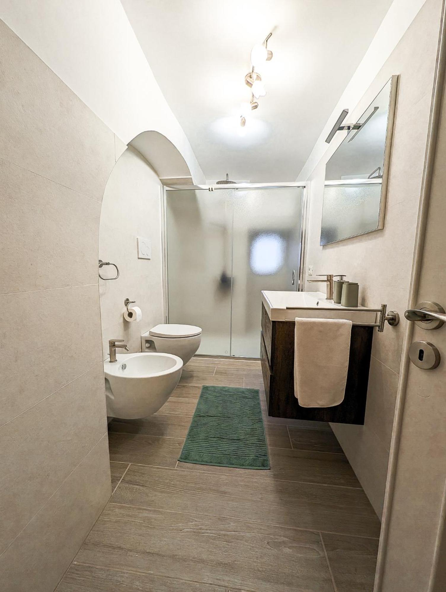 Nonna Chiara Apartment โลโกโรตอนโด ภายนอก รูปภาพ